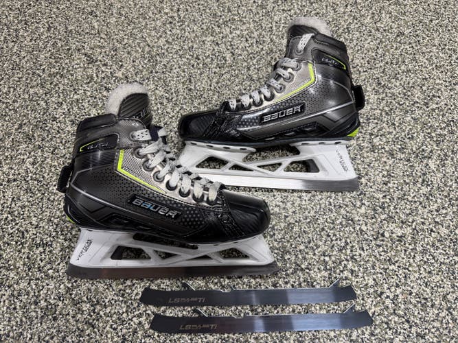 Bauer Elite Hockey Goalie Skates Regular Width Pro Stock Size 5 (Used)
