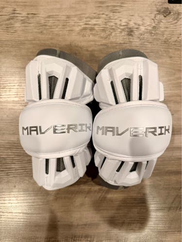 Maverik Max Arm Pads - Like New!