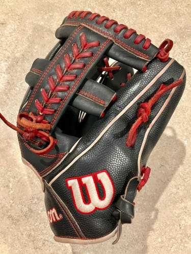 Wilson A2000 1785 RH Infield Baseball Glove 11.75" (Used)