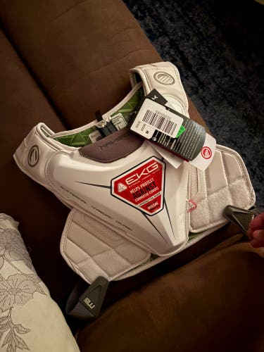 Medium Adult Maverik Shoulder Pads (New)