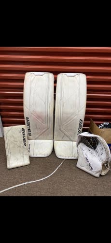 33" Bauer Mach Goalie Leg Pads (Used)