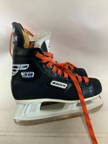 Used Bauer IMPACT 300 Junior Hockey Skate Junior 03 11823-S000040853