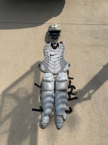 Gray Nike Pro Catcher's Set (Used)