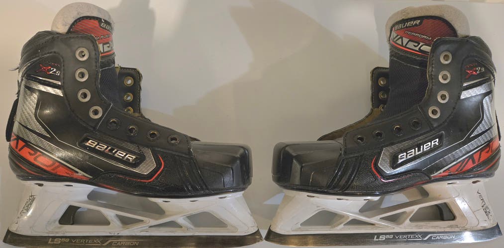Bauer Vapor X2.9 Hockey Goalie Skates Size 3.0 D junior (Used)