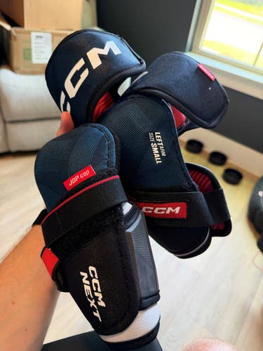 Senior Small CCM Next Elbow Pads (Used)