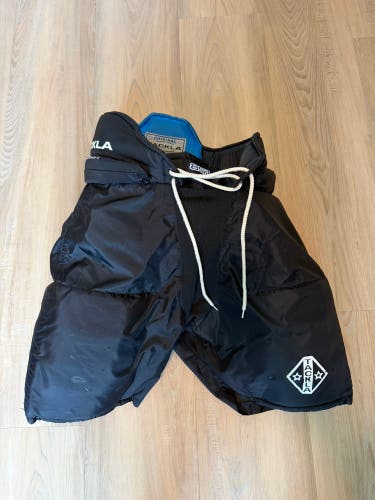 Senior Medium Tackla Force 851 Hockey Pants (Used)