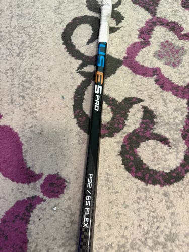 Intermediate Bauer Nexus E5 Pro Left Hand Hockey Stick P92 65 Flex (Used)