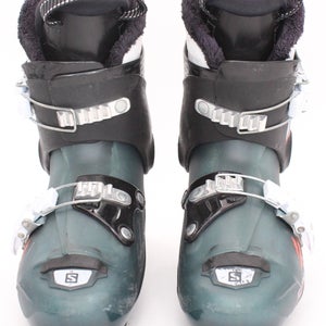 Salomon T2 Kids Ski Boots - Size 3 / Mondo 21 Used