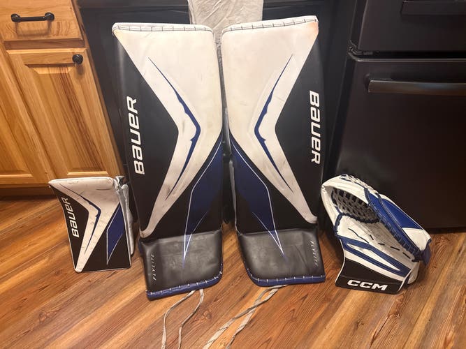 35" 2025 Bauer Flylite Regular Goalie Full Set Pro Stock (Used)
