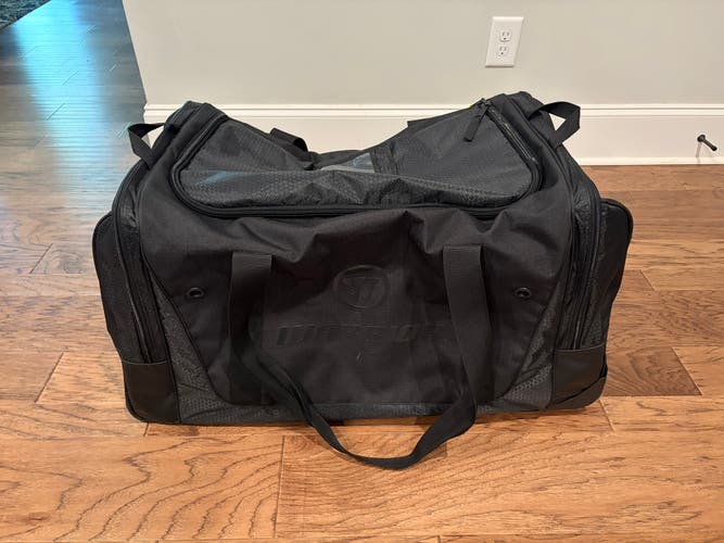 Warrior 32” Wheeled Hockey Bag - Like New