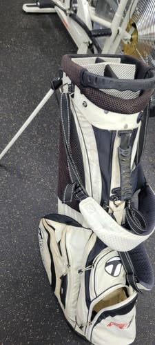 Used Taylormade R11 Mens Stand Bag White 11497-S000159822