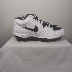 White Men's Size M 9.0 (W 10.0) Adult Air Jordan Molded Cleats Cleats (New)