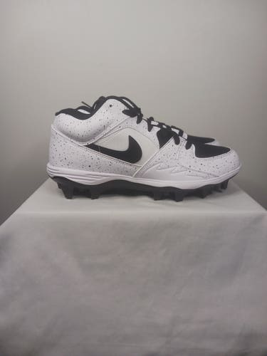 White Men's Size M 9.0 (W 10.0) Adult Air Jordan Molded Cleats Cleats (New)