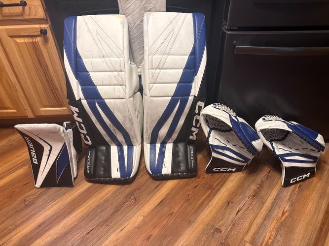 34" 2025 CCM EFlex 7 Regular Goalie Full Set Pro Stock (Used)