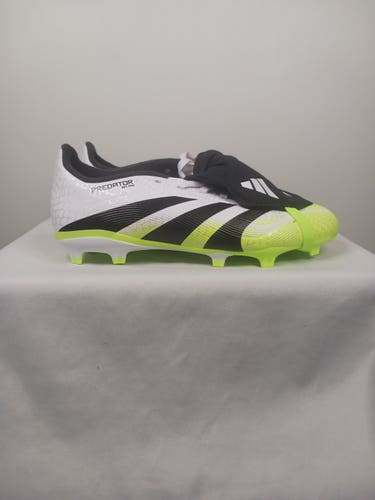 White Unisex 4Y (Big Kids / Youth) Adidas Predator Elite FG Molded Cleats Cleats (New)