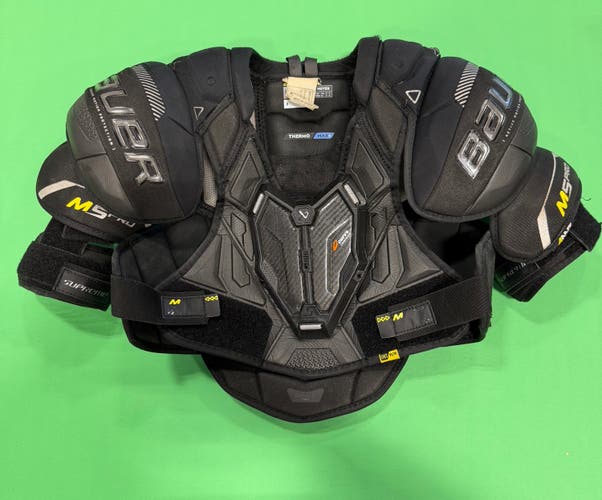 Bauer Supreme M5 Pro Shoulder Pads | Intermediate Medium