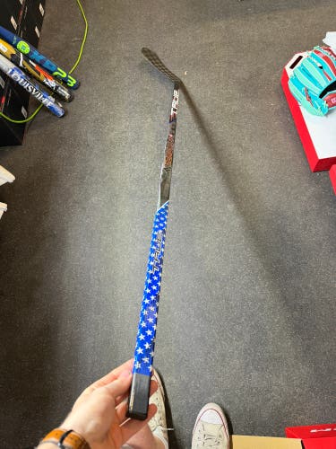 Senior True HZRDUS 9x4 Left Hand Hockey Stick P92 95 Flex Pro Stock (New)