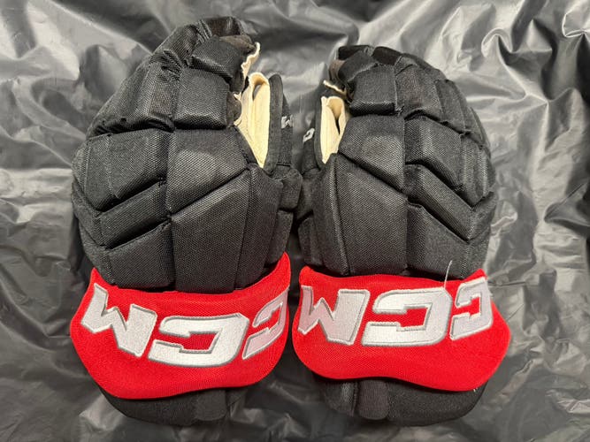 CCM HGTK XP 15" Black/Red Pro-Stock Buffalo Sabres Alex Tuch