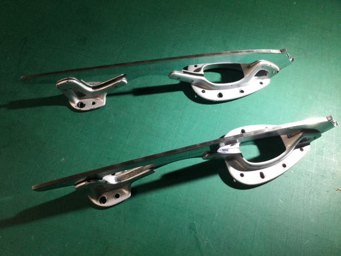 John Wilson Gold Seal Revolution Blades 9.5" (Used)