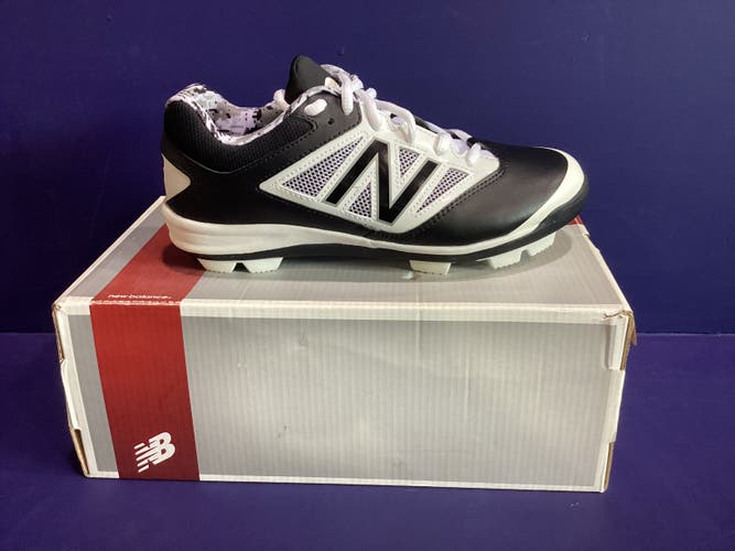 Kid's 5.5Y (Big Kids / Youth) New Balance Low Top Molded Cleats (New)