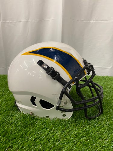 Schutt Vengeance A11+ Helmet | Size Youth Medium