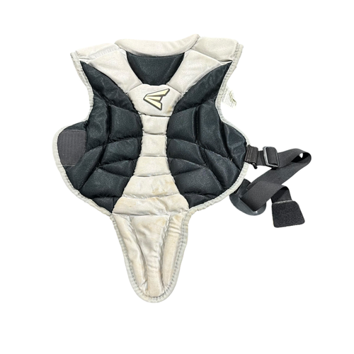 Used Easton CHEST PROTECTOR Catchers Chest Protector Black Youth 11375-S000380352