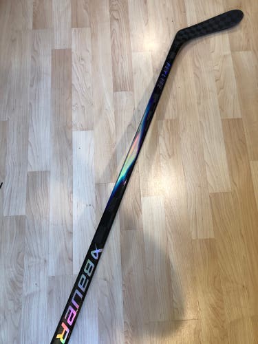 Senior Bauer Vapor Flylite Hockey Stick Right Handed P28 87 Flex (New)