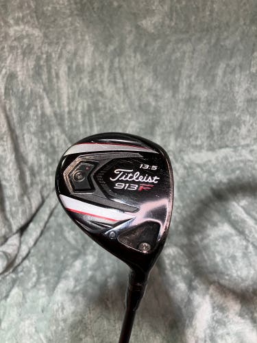 Men's Titleist 913F Fairway Wood Right Handed (Used)