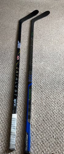 2 pack Hockey sticks RH True + Sherwood mint