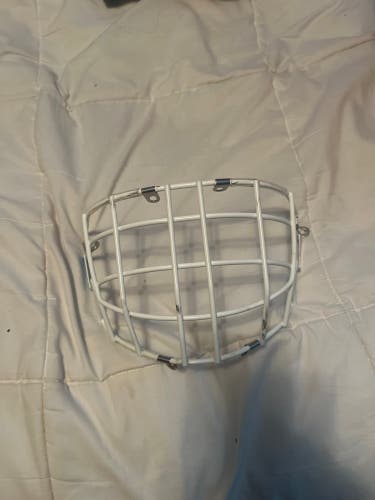 Senior Bauer Goalie Mask (Used)