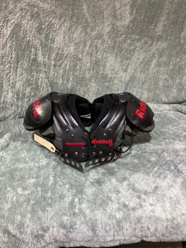 XS Youth Riddell S2 Shoulder Pads (Used)