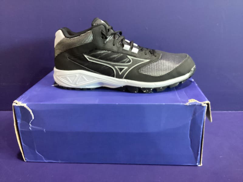 surface turf mizuno dominant turf