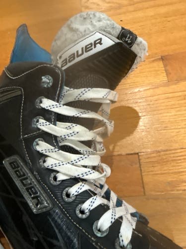 Black 2015 Bauer Nexus 8000 Hockey Skates Regular Width 11 (Used)