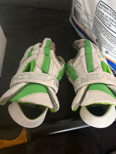 Maverik M6 Lacrosse Gloves (Used)