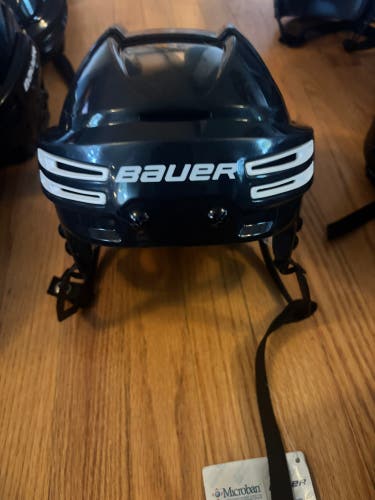 Small Bauer Re-Akt 75 Helmet (New)