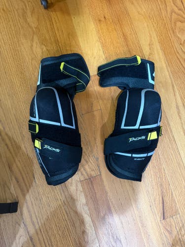 Senior Extra Large CCM Tacks 9550 Elbow Pads (Used)