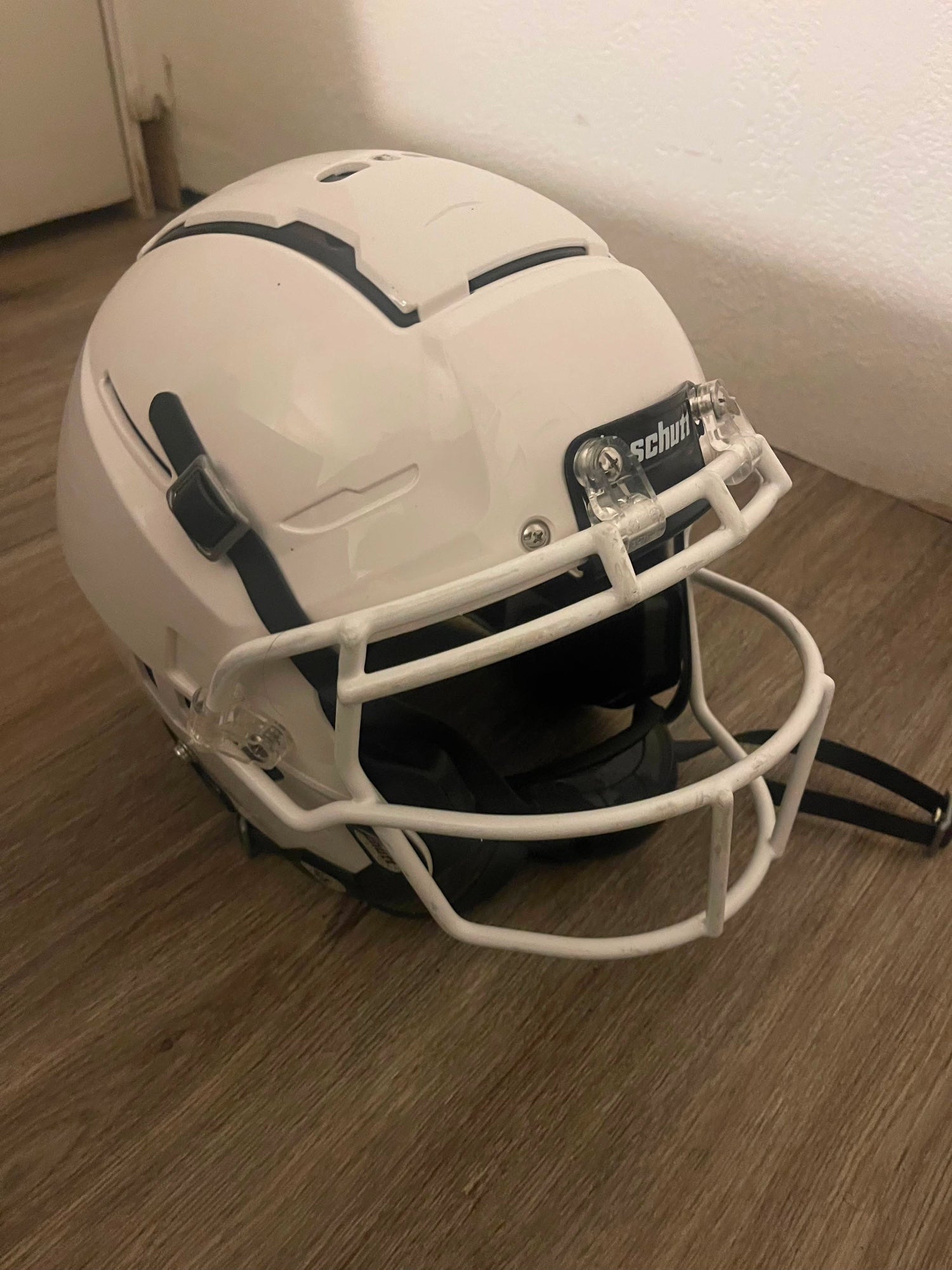 White Adult Medium Schutt F7 Helmet (New) | SidelineSwap | Buy and