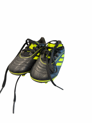 Used Adidas Soccer Cleats Black Youth 08.0 11682-S000135632