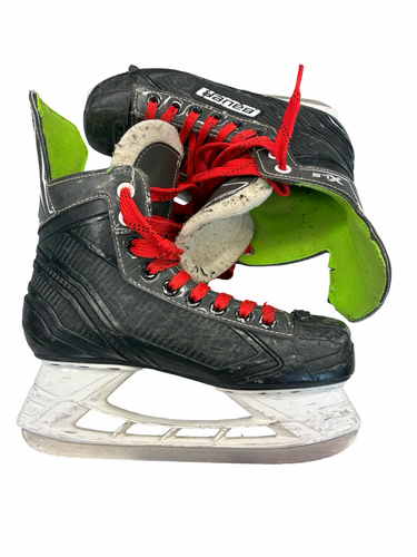 Used Bauer XLS  4 Junior Hockey Skate Junior 04 11682-S000135658