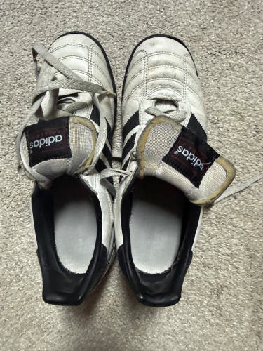 White Unisex Size M 6.5 (W 7.5) Adidas Turf Cleats Cleats (Used)