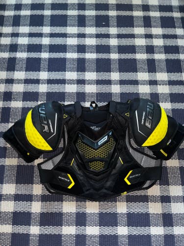 NEW Bauer Supreme 3S Senior Large Shoulder Pads