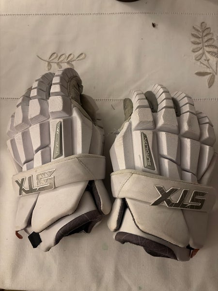 STX Rzr Lacrosse Gloves (Used)