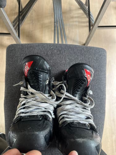2023 CCM JetSpeed FT6 Pro Hockey Skates Regular Width Size 5 (Used)