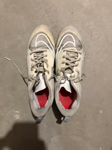Unisex Size M 9.5 (W 10.5) Adult Nike Huarache 8 Lacrosse Cleats (Used)
