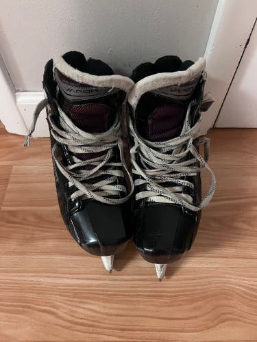 2017 Bauer Vapor X700 Hockey Goalie Skates Regular Width Size 5.5 (Used)