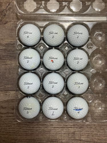 12 Titleist Pro V1 Golf Balls - 5A MINT CONDITION ONLY