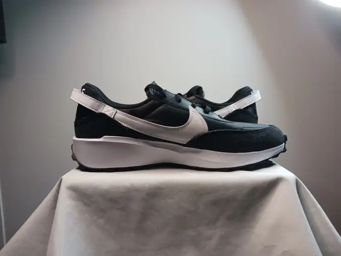 Black Men's Size M 12.0 (W 13.0) Adult Nike Waffle Debut Shoes (New)