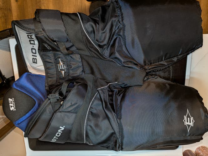 Senior XXL Easton Stealth S13 Hockey Pants (Used)
