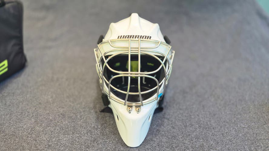Warrior R/F2 Junior Goalie Mask