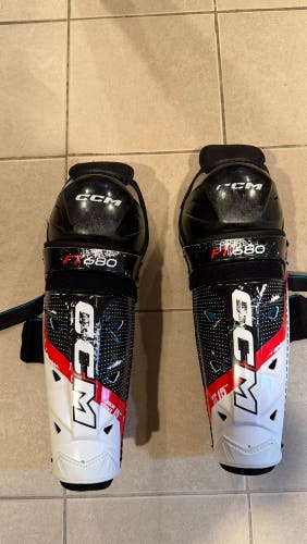 Senior CCM JetSpeed FT680 15" Shin Pads (Used)